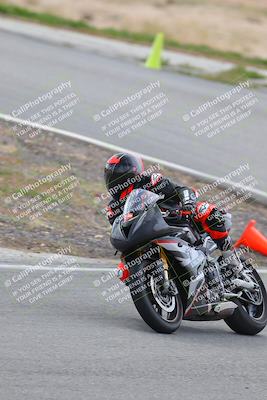 media/Mar-05-2023-TrackXperience (Sun) [[a95d40e56a]]/Group 3/session 2 turn 4/